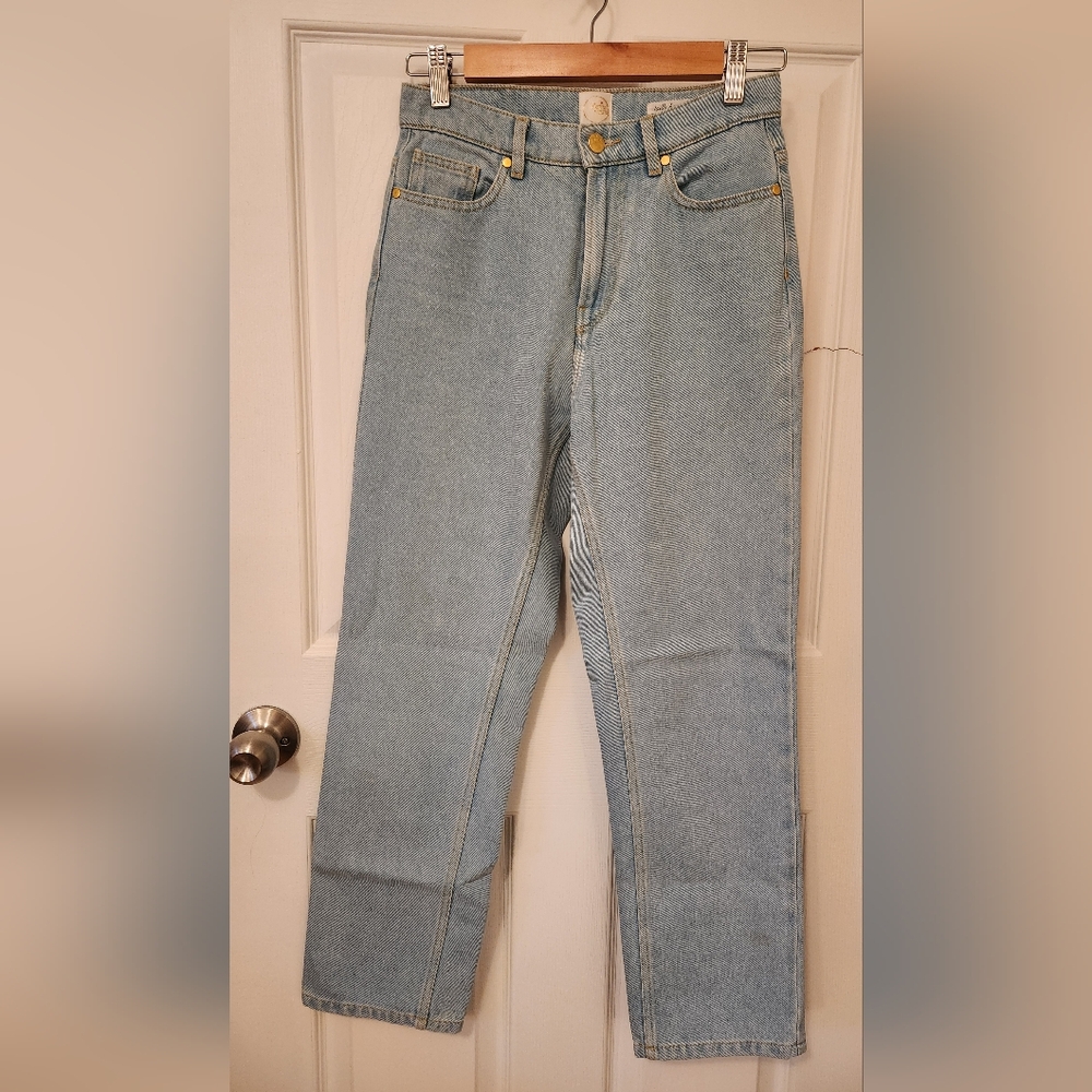 Classic Light Blue Women's Jeans